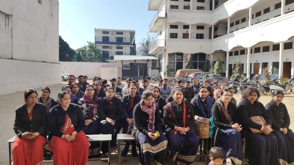 Bharatpur City News: बाबा सुग्रीव विद्यापीठ में 76वां गणतंत्र दिवस हर्षोल्लास के साथ मनाया गया