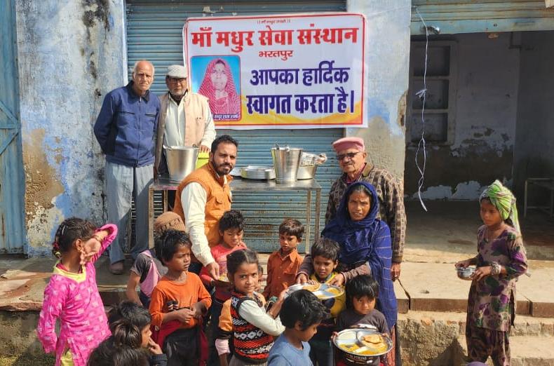 Mother Madhur Seva Sansthan extending its hand in social concerns, provided free food to poor children