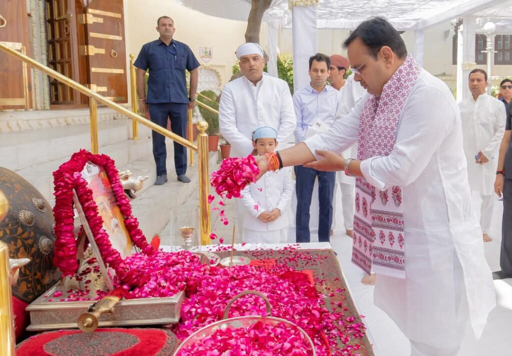 मुख्यमंत्री श्री भजनलाल शर्मा ने स्व. अरविंद सिंह मेवाड़ को अर्पित किए श्रद्धासुमन