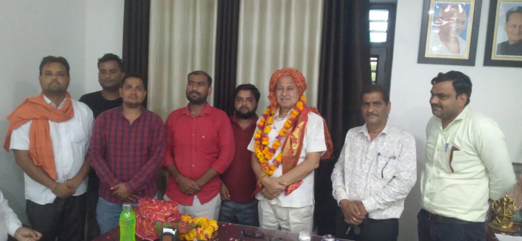 भरतपुर की समस्याओं को लेकर “ब्राह्मण युवा मंच” ने विधायक डॉ. सुभाष गर्ग से की मुलाकात