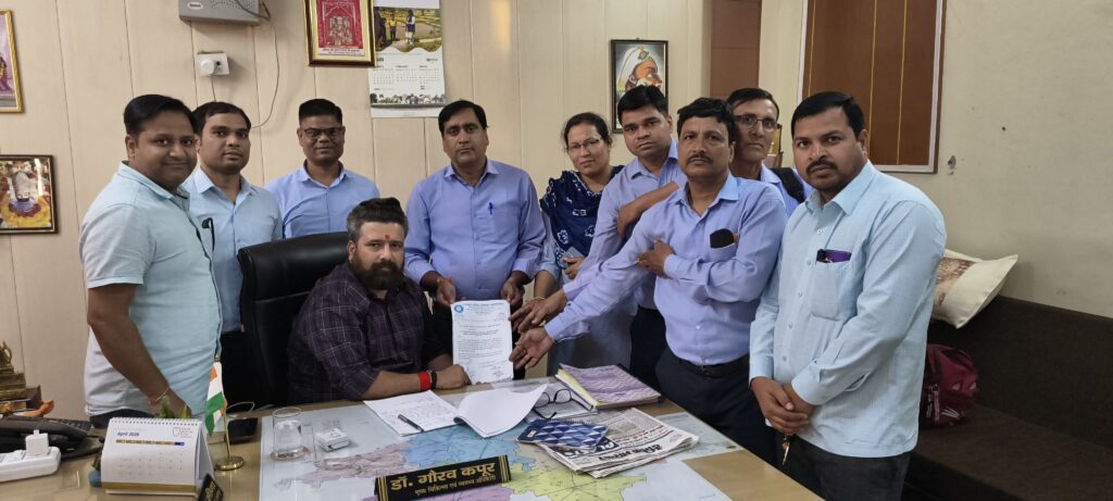 Bharatpur News, Rajasthan News, Nursing Staff Issue, RBM Hospital Bharatpur, Health Department Rajasthan, Medical College News, Breaking News Rajasthan, SNTV24 News,