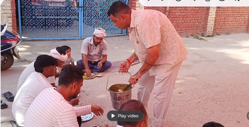 Bharatpur News: गोपालगढ़ वार्ड 33 में श्री हनुमान महादेव मंदिर की प्राण-प्रतिष्ठा, विशाल भंडारे में उमड़े हजारों श्रद्धालु 5 503225